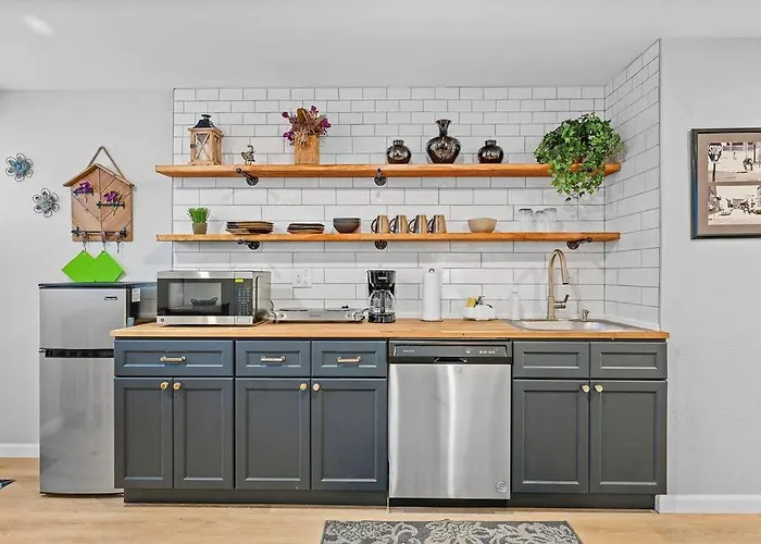 Apartment Trendy & Hip South Side Walk To Downtown Pittsburgh